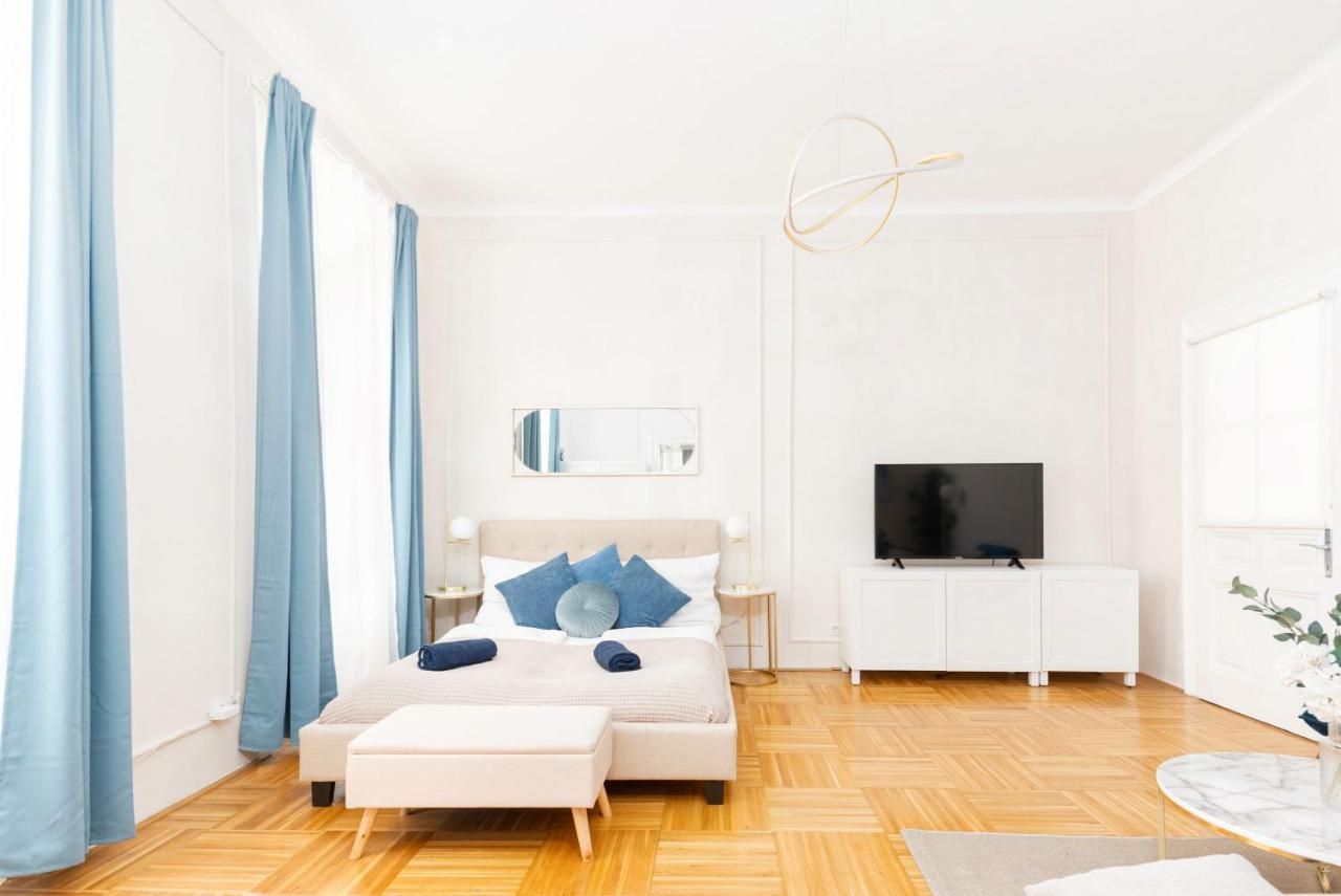 Spacious And Near Metro I Close To Parks I Akh Apartment เวียนนา ภายนอก รูปภาพ