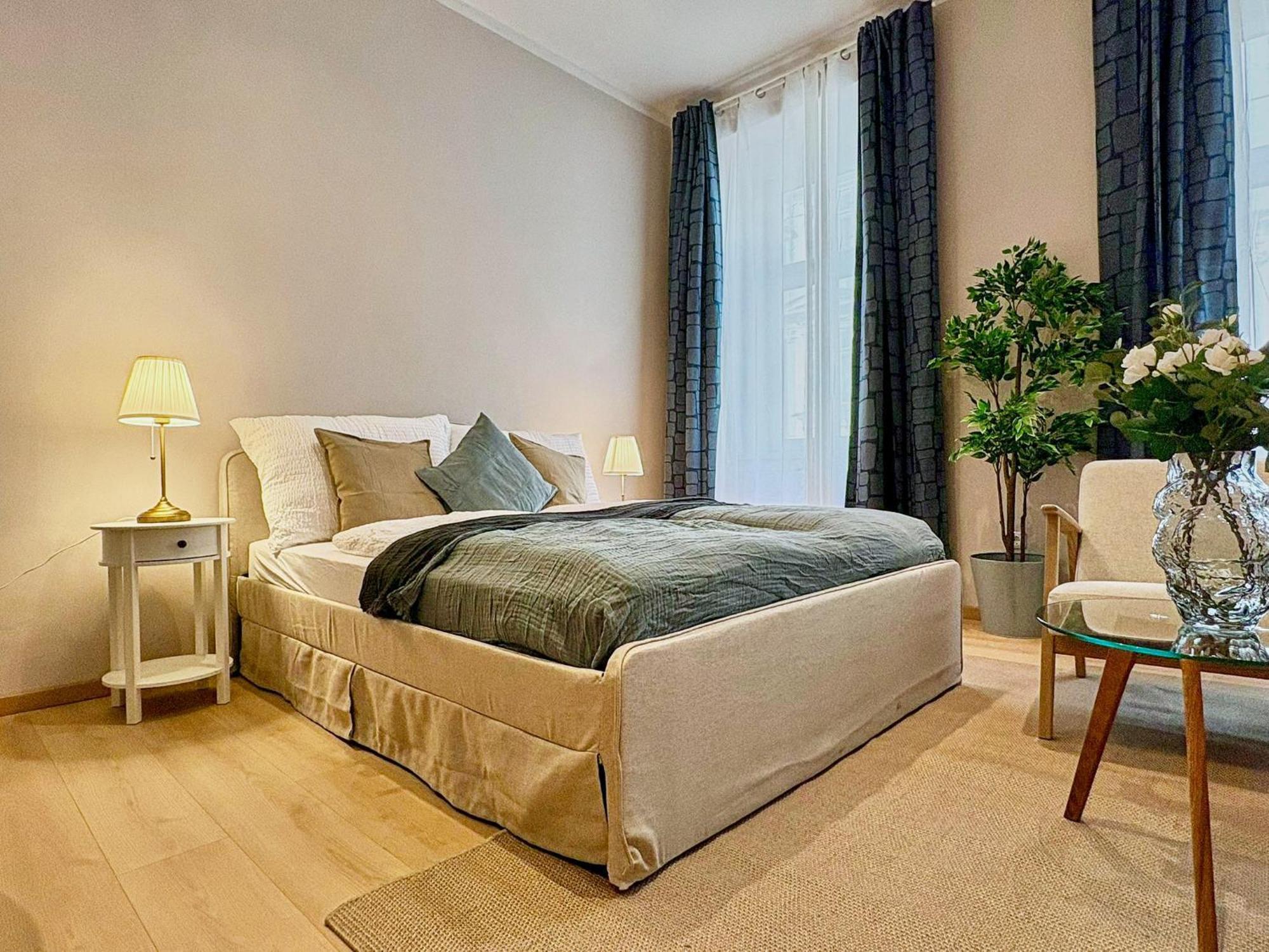 Spacious And Near Metro I Close To Parks I Akh Apartment เวียนนา ภายนอก รูปภาพ